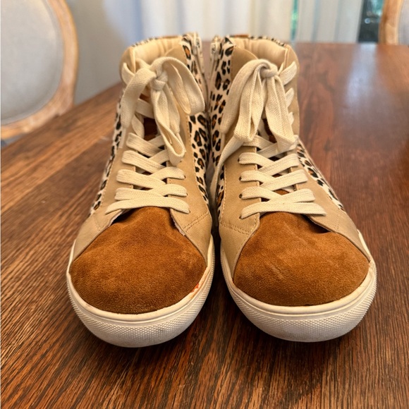 Coconuts by Matisse - Picture 4 of 6